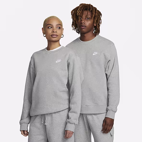 chandail nike porté pour deux individus